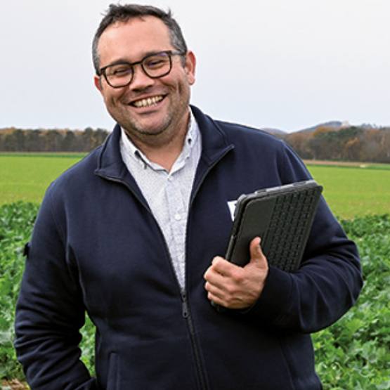 Julien David, agriculteur et responsable des essais sur la fertilisation chez Emc2. © Photo DR