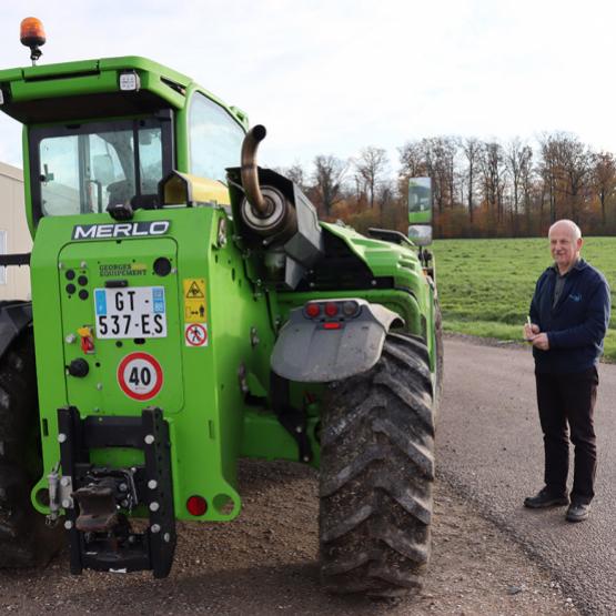 Daniel Detré est animateur au CESAM 88, c’est aussi lui qui effectue les contrôles des engins de levage pour le compte de l’association. © Photo Marion Falibois