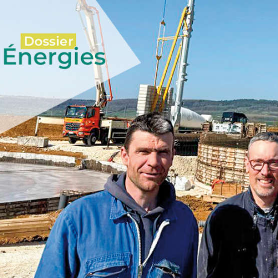 Les quatre associés du Gaec Saint Bernardin, qui sont aussi les quatre associés de PFR Energie, qui porte le projet de méthanisation. © Photo PFR Energie