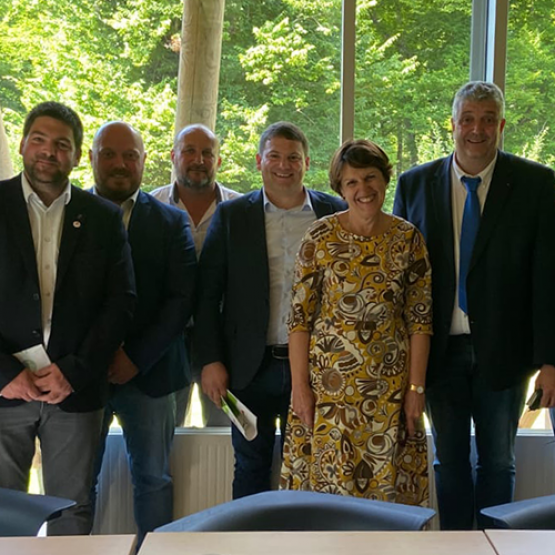 A l’occasion de son déplacement dans le cadre du comité interministériel aux ruralités, Annie Genevard a accordé une audience aux représentants syndicaux et consulaires du département afin d’échanger directement avec eux sur les enjeux du moment. © Photo 