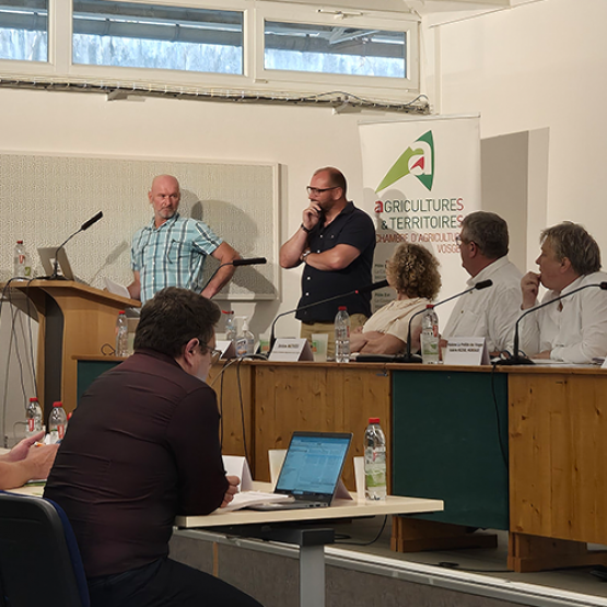 Éric Virion et Damien L’Huillier ont présenté la charte agrivoltaïque. © Photo Mélanie Becker