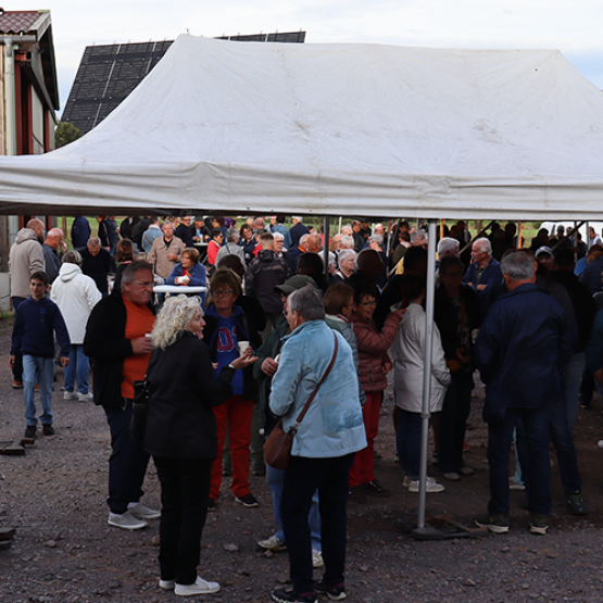Depuis 2018, le théâtre en ferme attire toujours autant de spectateurs. © Photo DR