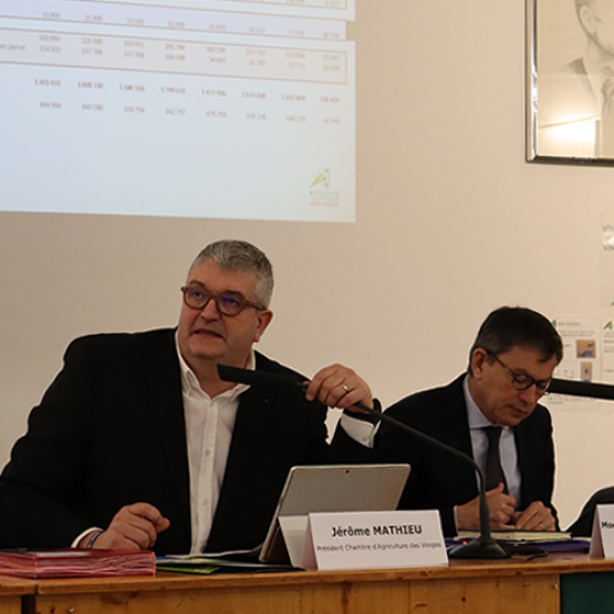 (De G. à D.) Jérôme Mathieu, président de la Chambre d’Agriculture des Vosges, Blaise Gourtay, préfet des Vosges et Jean Hingray, sénateur des Vosges. © Photo Marion FALIBOIS