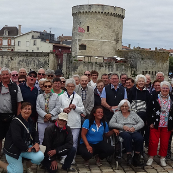 Du 8 au 15 juin, un groupe de 57 adhérents à la Section des Anciens Exploitants de la FDSEA 88 était en voyage sur l’île d’Oléron. © SDAE 88