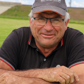 François Lespagnol : agriculteur, éleveur et producteur de semences en Moselle à la ferme de La Croix Lorette. © Photo DR