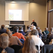 Plusieurs acteurs locaux : élus, associations et entreprises se sont retrouvées entre les mur de la villa Monplaisir de Gérardmer pour échanger et co-construire la filière bois local de demain. © Photo Marion FALIBOIS