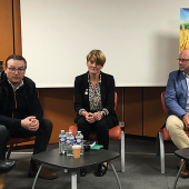 De g. à d. : Inès Djadour (directrice adjointe Cra Ge), Stéphane Peultier (président Apal), Cathy Faivre Pierret (présidente Cna), Christian Sondag (président Lorca) et Fabienne Garel (présidente Fdsea 22) © Photo DR