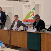 Lors de la session chambre, Éric Pierrel, présente les diverses épizooties présentes sur notre territoire et à nos frontières. © Photo Camille COQUET