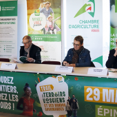 Lors de la conférence de presse du 17 mars, les représentants des clubs partenaires ont présenté les différents parcours sportifs et la Chambre d’agriculture des Vosges les producteurs qui feront déguster leurs produits. © Photo Marion FALIBOIS