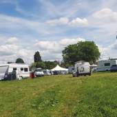 250 caravanes se sont installées sur la parcelle de 5 ha. © Photo DR