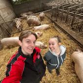 Luka et Loane, étudiants en Bts Productions animales, sont partis seuls et en duo. Photo DR