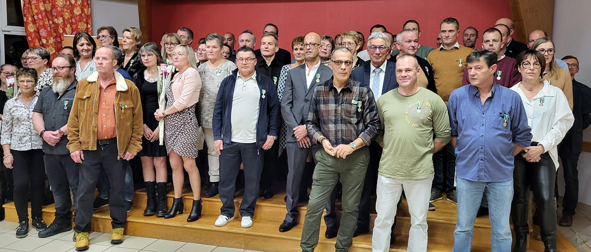 72 récipiendaires ont été récompensés pour leur carrière au sein de la coopérative © Photo Fromagerie Ermitage 72 récipiendaires ont été récompensés pour leur carrière au sein de la coopérative © Photo Fromagerie Ermitage