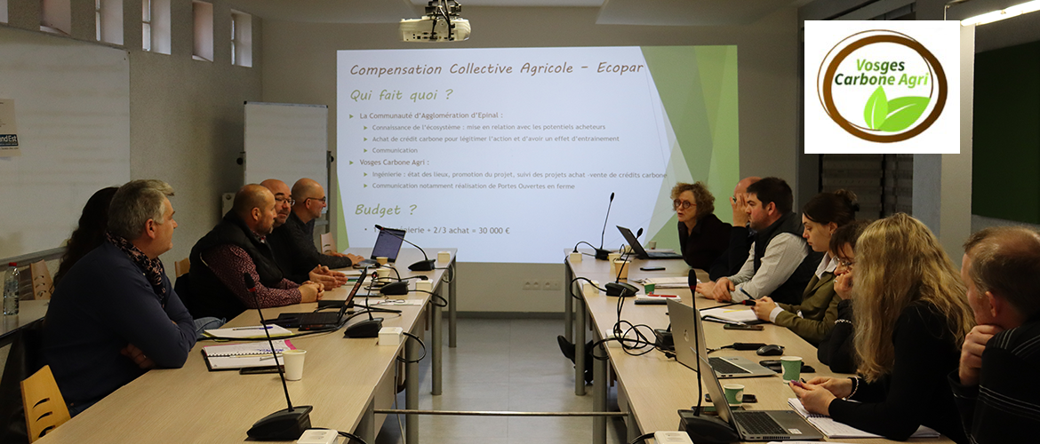 Rassemblés dans les locaux de la FDSEA 88, les membres de Vosges Carbone Agri ont abordé le devenir de l’association et l’orientation des marchés des crédits carbone. © Photo Marion FALIBOIS