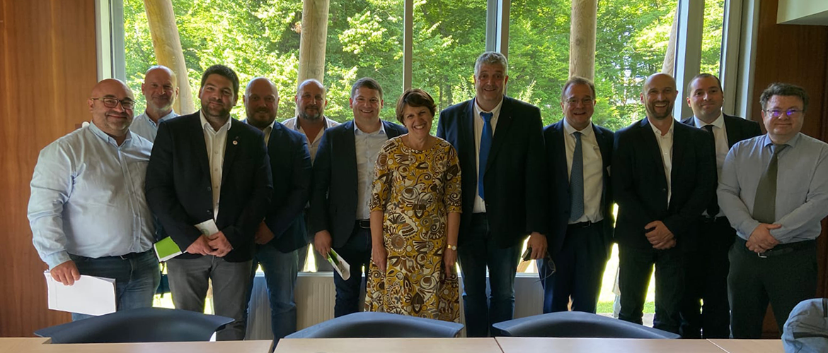 A l’occasion de son déplacement dans le cadre du comité interministériel aux ruralités, Annie Genevard a accordé une audience aux représentants syndicaux et consulaires du département afin d’échanger directement avec eux sur les enjeux du moment. © Photo 