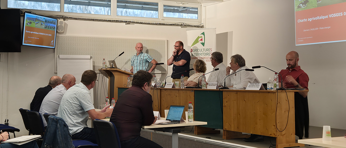Éric Virion et Damien L’Huillier ont présenté la charte agrivoltaïque. © Photo Mélanie Becker