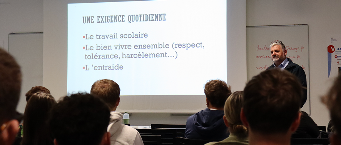 Au-delà de l’environnement, ce sont aussi les valeurs de l’établissement qui ont été présentées lors de la réunion de rentrée. © Photo Marion FALIBOIS