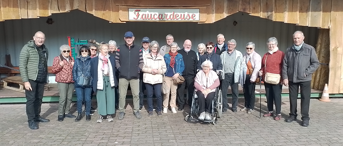 Entre patrimoine agricole, convivialité et découvertes culturelles, les vingt-cinq participants ont savouré deux journées placées sous le signe de la bonne humeur et du partage. © Photo DR