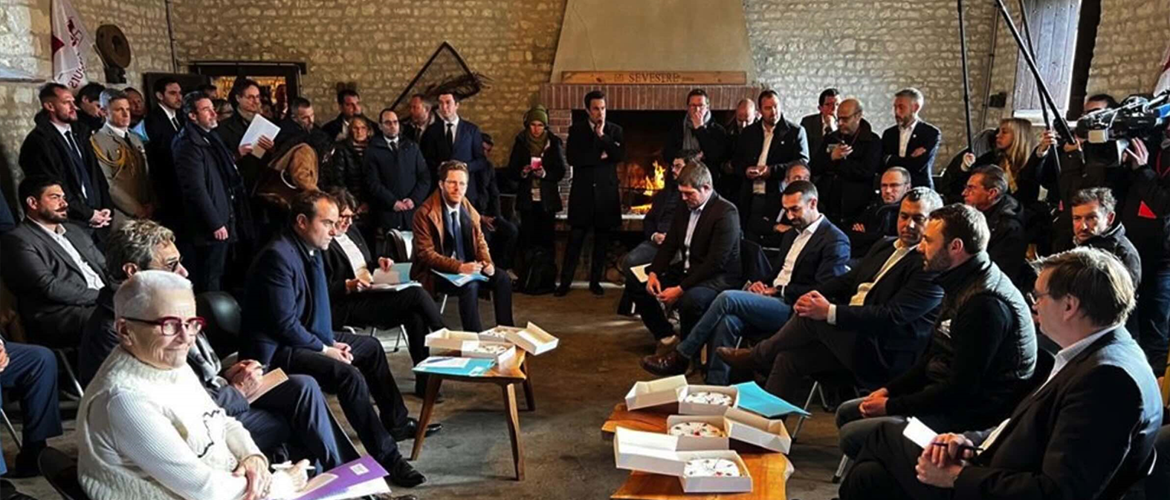 Visite du Premier ministre en Eure-et-Loir sur une exploitation agricole le 30 janvier 2026. © Photo X-JA