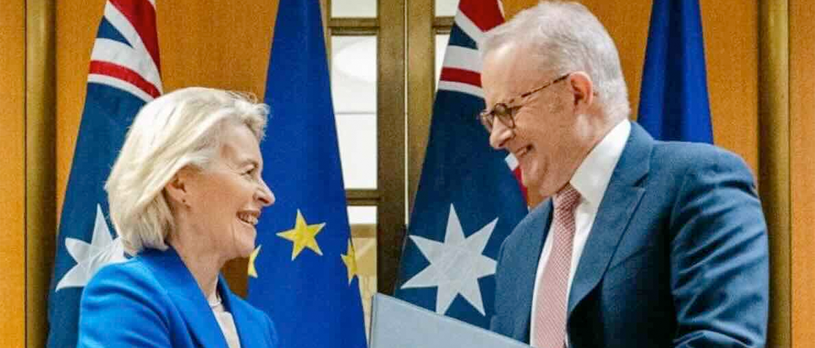 Poignée de main échangée entre Ursula van der Leyen et Anthony Albanese © Photo X