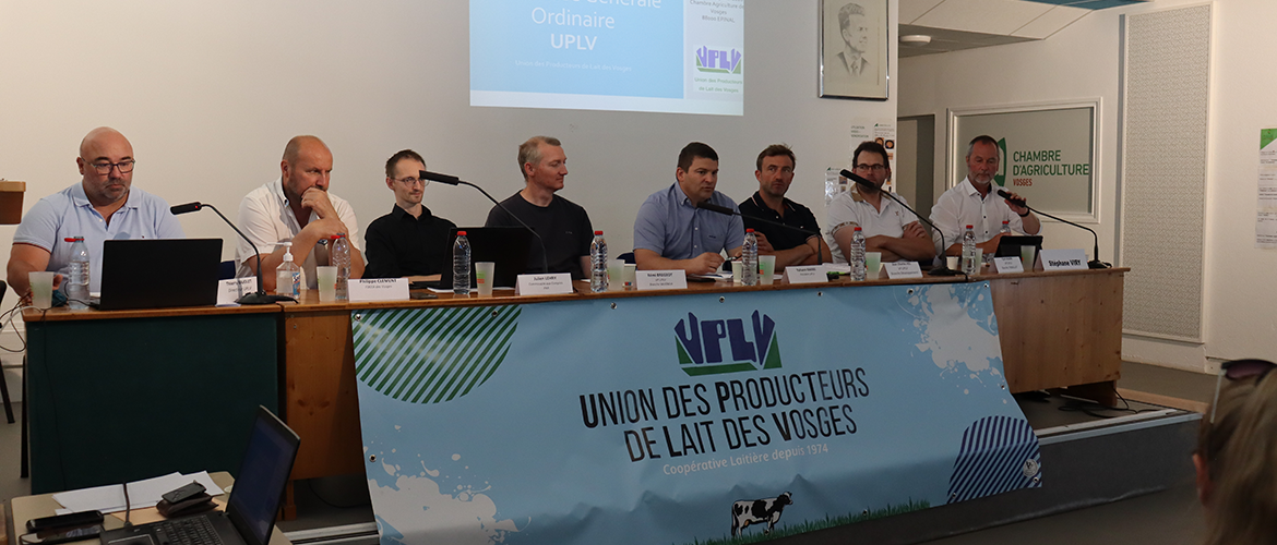(De G. à D.) Thierry Bajolet, Philippe Clément, Julien Lehry, Rémi Bregeot, Yohann Barbe, Jean-Charles Hell, Cyril Oudin et Stéphane Viry. © Marion FALIBOIS