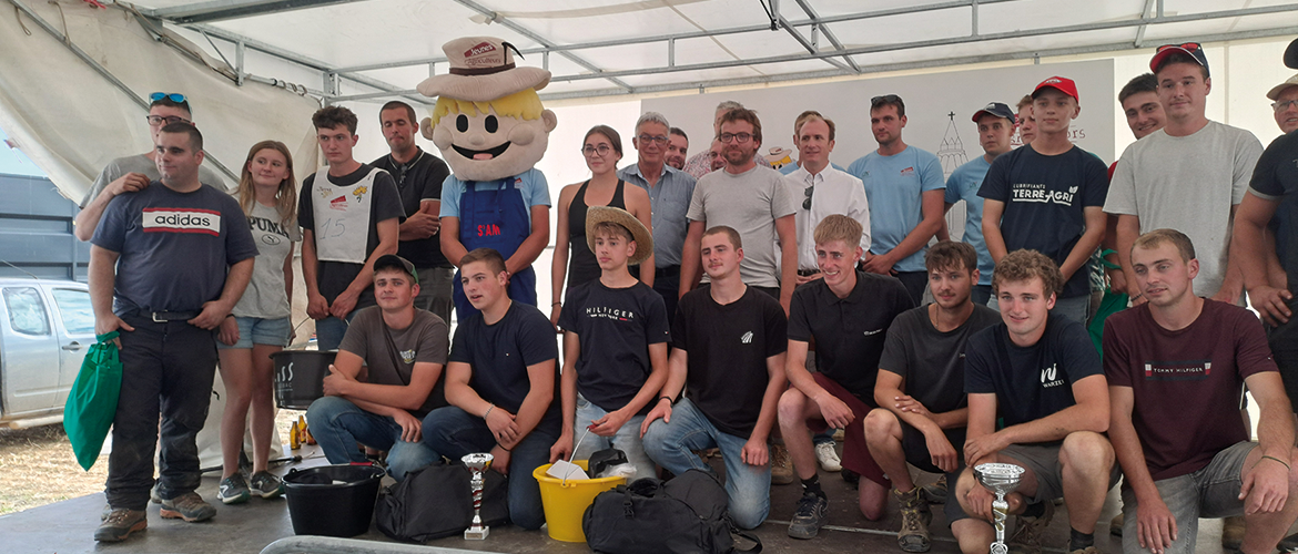 Les vainqueurs du concours de labours © JA 88