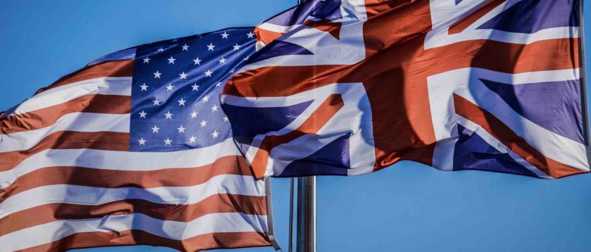 Drapeaux des 2 pays : USA et Grande Bretagne. © Photo DR iStock Ddrapeaux des 2 pays : USA et Grande Bretagne. © Photo DR iStock
