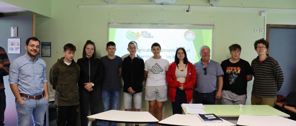 Pour penser l’agriculture en 2040, les élèves, leur professeur et les membres du PETR de la plaine des Vosges ont mis leurs compétences et leurs idées en commun, photo Marion Falibois