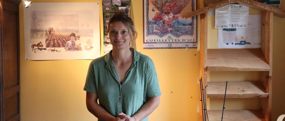 Agathe Balandier, 31 ans est installée en GAEC avec son père Roland sur l’exploitation familiale de Girmont Val d’Ajol ©Marion Falibois