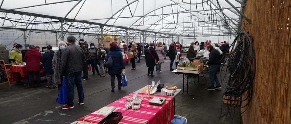 Le marché se tient les 2ème et 4ème samedis du mois sur le site de Boux’Fleurs. Photo : M. Palmieri